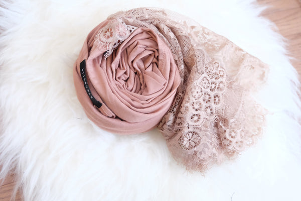 Luxury Jersey Lace - Caramel - Hijabtale